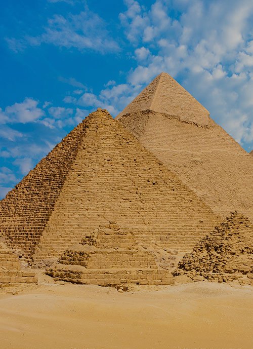 أهرامات الجيزة في مصر